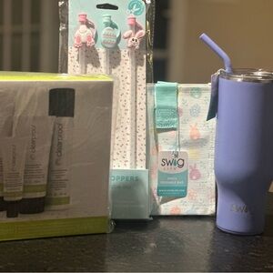 Teen girl Easter Swig life set with Mary Kay Clearproof Skincare set